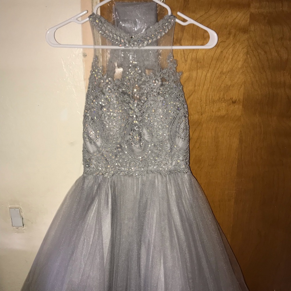 a dama dress